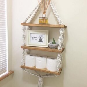 مُعلقة مكرمية برف