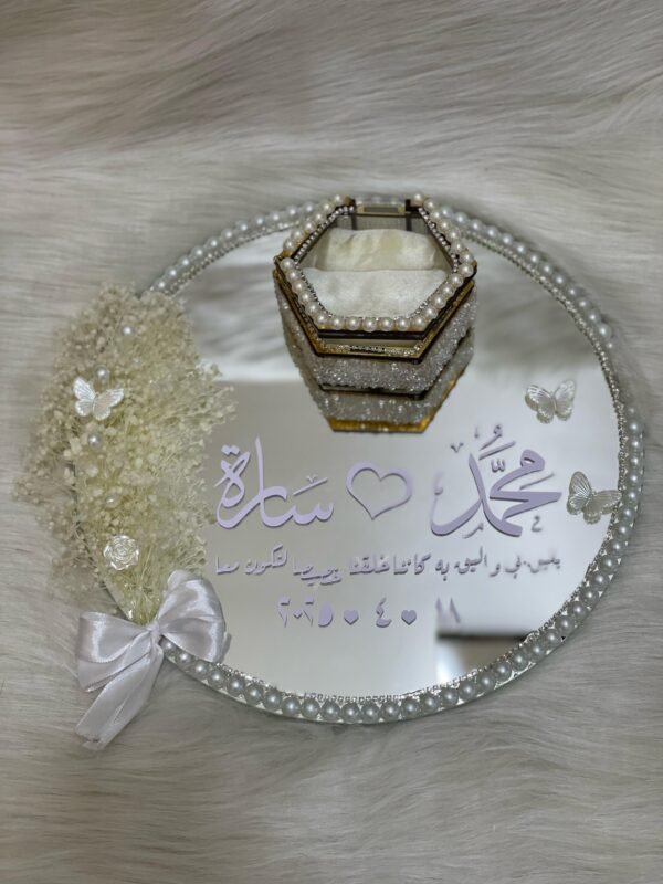 مراية هاند ميد بتفاصيل طبيعية ساحرة