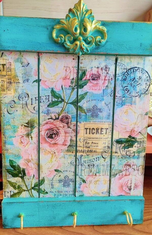Vintage Keys Holder with Decoupage | Handmade Wall Decor - Image 4