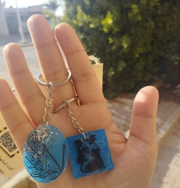 ميدالية من الريزن ...hande made with 💕