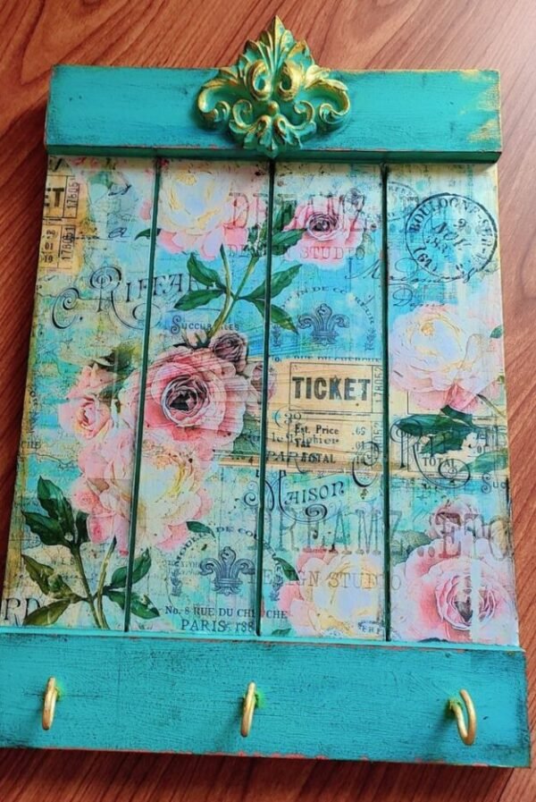 Vintage Keys Holder with Decoupage | Handmade Wall Decor