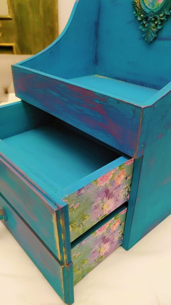 Cosmetics organizer - Image 3