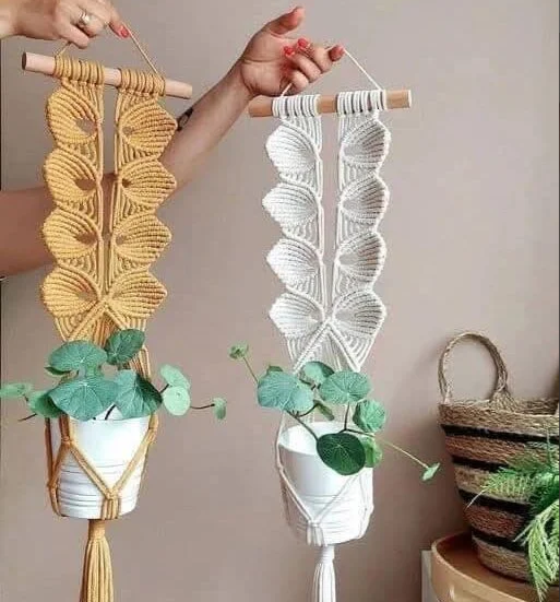 مكرميه معلقه/ macrame plant hanger